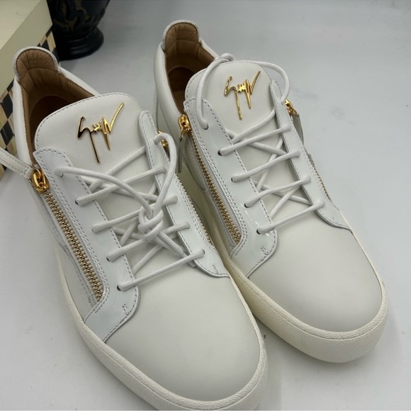 Giuseppe Zanotti Other - Men’s Giuseppe Zanotti low top leather sneakers size 47 made in Italy.